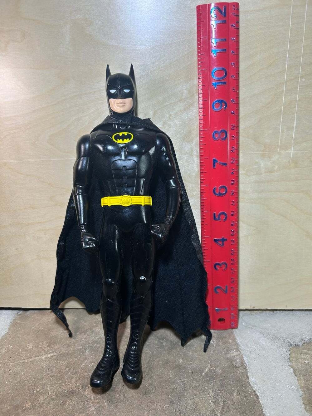 VTG Batman 1991 DC Comics Action Figure 11” with Removable Cape